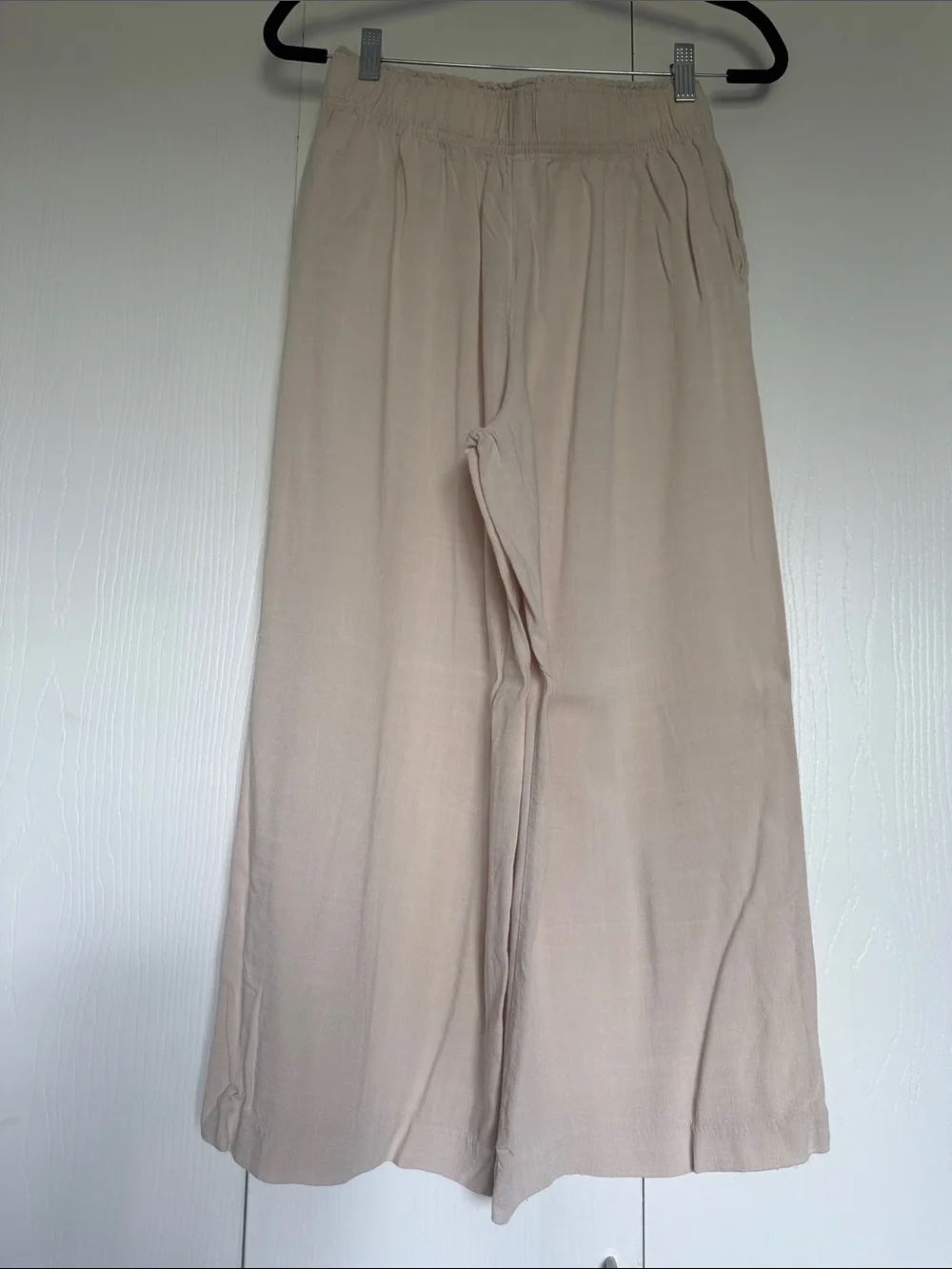 H&M Men’s Wide-Leg Chinos in Light Beige
